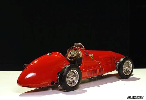 模型車收藏分享[007-CMC-M056, 1/18, Ferrari 500 F2, 1952/53]