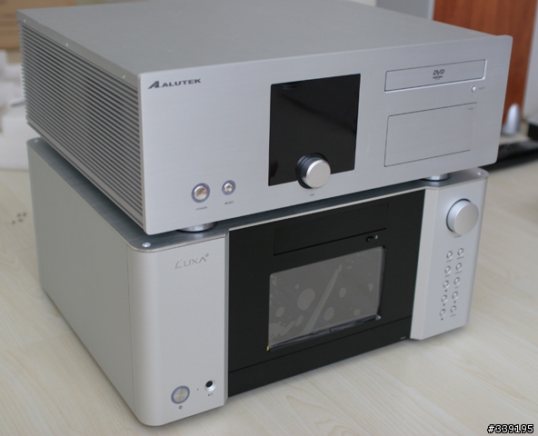 [開箱分享] Luxa2 LM300 Touch Pro HTPC機殼