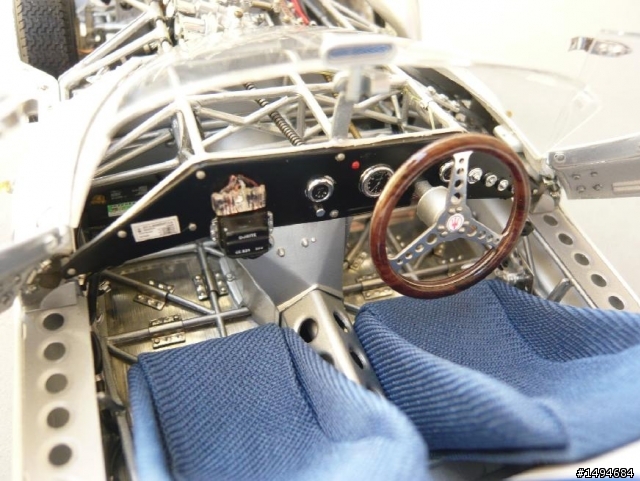模型車收藏分享[001-CMC, 1/18, Maserati Tipo 61 Birdcage, 1961]