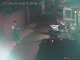 真實小偷行竊...案發於:98.10.16晚上:8:15~40左右(台北縣新店市)