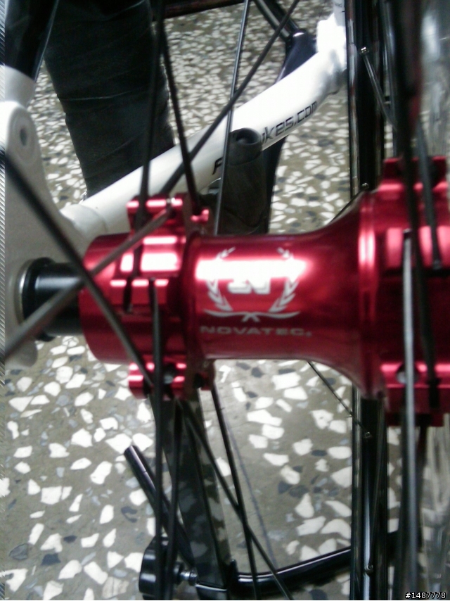 我的第一台公路車 fujl acr2.0