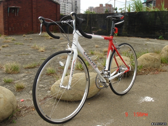 [分享]2010 TCR2 白紅 新車入手