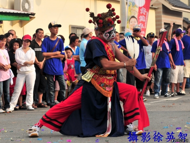 98年10月10日東港王船祭請各位大大共襄盛舉一起蓋大樓