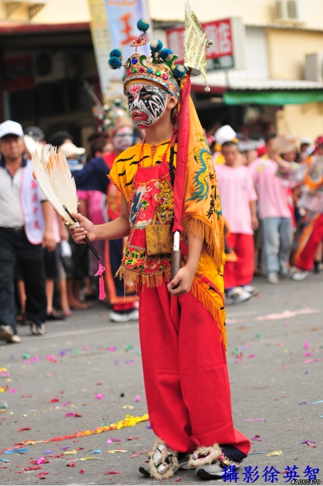 98年10月10日東港王船祭請各位大大共襄盛舉一起蓋大樓