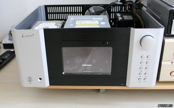 [開箱分享] Luxa2 LM300 Touch Pro HTPC機殼