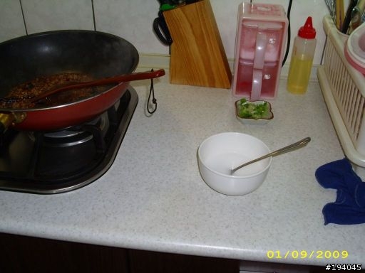 今晚的晚餐食譜-麻婆豆腐、魯白菜、香菇味噌湯，圖多，附做法
