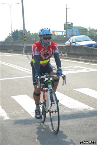 400K照片上午11:00~13:00香山～下午15:00左右～竹圍漁港