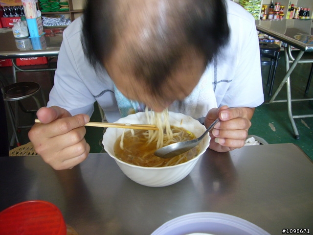 ［純分享］茉莉約騎挑戰峭壁刻字小斜坡