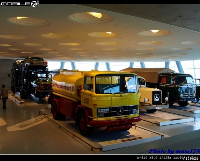 璀璨耀眼的恆星:Mercedes-Benz博物館參訪