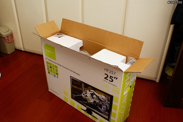平價享受！ HANNSpree HF257  2組HDMI的25" LCD開箱