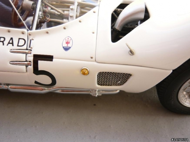 模型車收藏分享[001-CMC, 1/18, Maserati Tipo 61 Birdcage, 1961]
