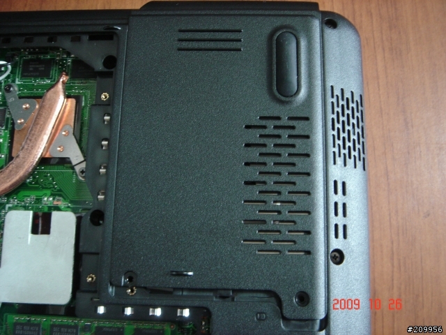 華碩新機搭載win7 64位元筆電 F83vf 簡單開箱文(新增XP灌法)