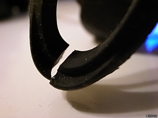 [求助]Knog 605車燈固定矽膠斷裂了