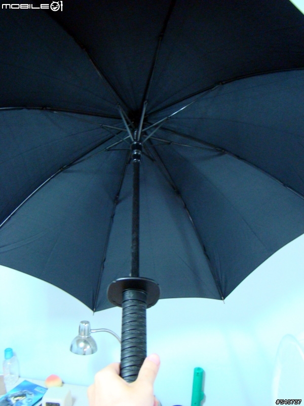 [開箱分享] 美國設計師款日本武士刀傘