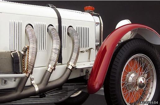 模型車收藏分享[004-CMC-M055, 1/18, Mercedes-Benz SSKL, Mille Miglia, 1931（白象）]