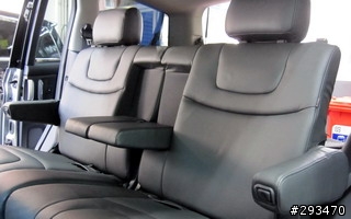 Luxgen 7 MPV 精緻型 第二排3人座椅照片