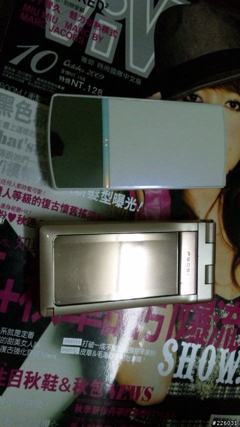 日機p905i金  SH06a紅  N02a白 圖片分享(圖多請注意)
