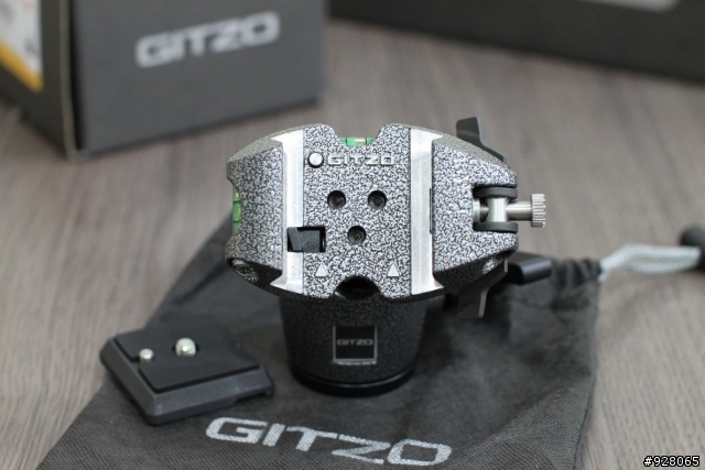 Gitzo GH2781TQR 反折腳架用中心球自由雲台~開盒！2010/7/23 追加刊載 Gitzo GC1100 腳架袋