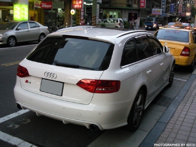 [巧遇] AUDI S4 AVANT ?