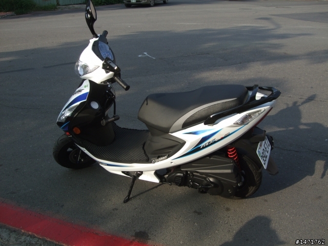 人生第一輛機車:Mobile01僅有的NEX八耐版(白藍)