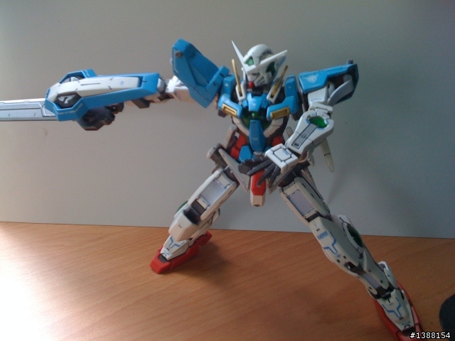 [爛尾作]爛尾001   1:100 exia + 手機超爛鏡頭拍照,請做好傷眼準備@@