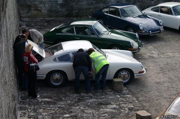 模型車收藏分享[014-CMC-M067, 1/18, Porsche 901 Coupé,  1964]