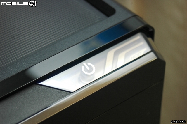 【開箱】平價的文書機 acer Aspire M3202 搭配 acer P221W(預載Windows7)