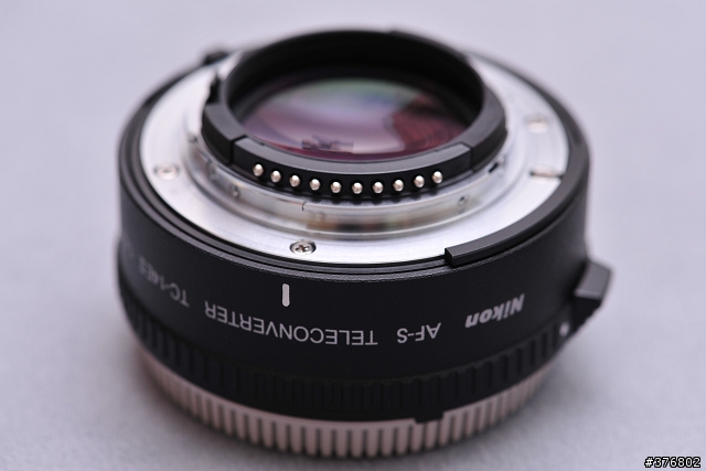 [分享] Nikon AF-S Nikkor ED 300mm f/4D 開箱