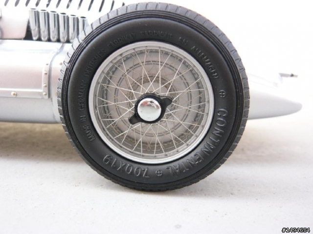 模型車收藏分享[002-CMC-M027, 1/18, Auto-Union Typ D, 1938]