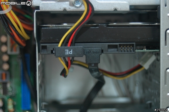 【開箱】平價的文書機 acer Aspire M3202 搭配 acer P221W(預載Windows7)