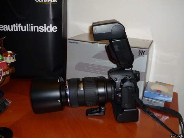 等了這麼久還沒有新機公佈....... 先敗50-200 SWD 再說 (開箱文)