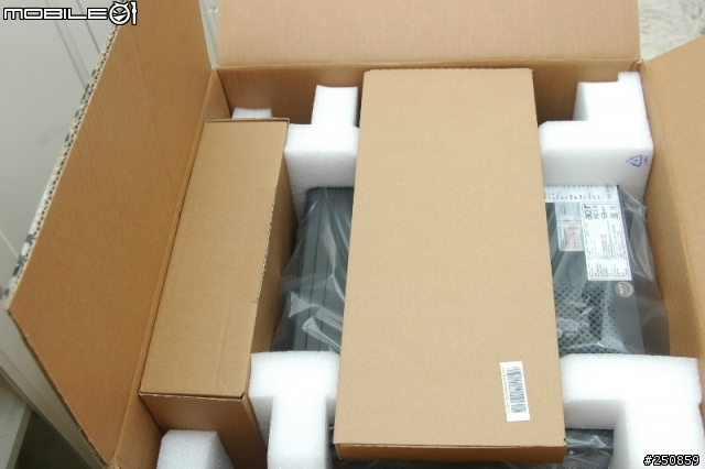 【開箱】平價的文書機 acer Aspire M3202 搭配 acer P221W(預載Windows7)