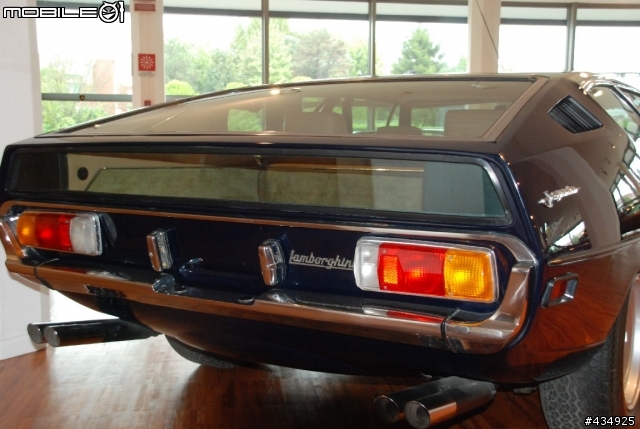 [分享]博物館巡禮之馬面與牛頭~~~Lamborghini Museum(圖多)
