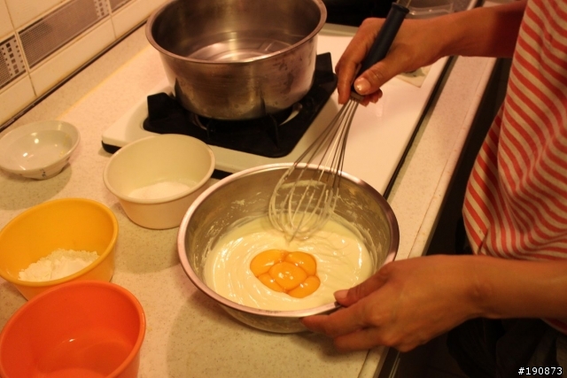 （菜鳥廚房）製作原味起士蛋糕
