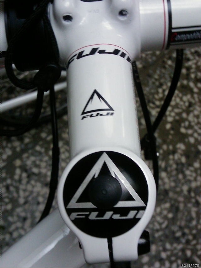 我的第一台公路車 fujl acr2.0
