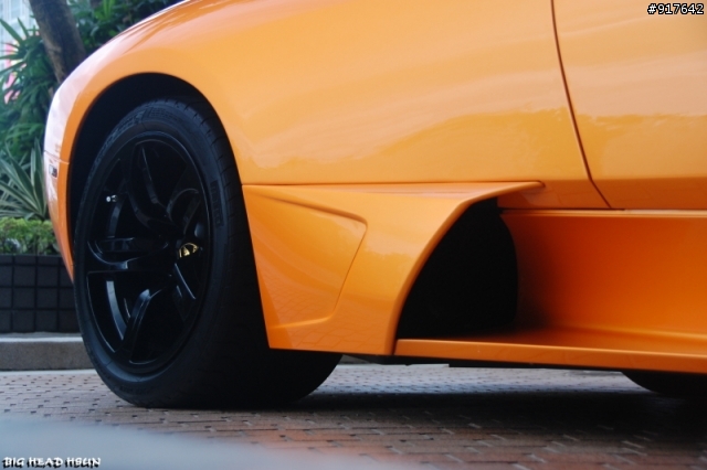 今天帶帽子出門......LP640 - Roadster