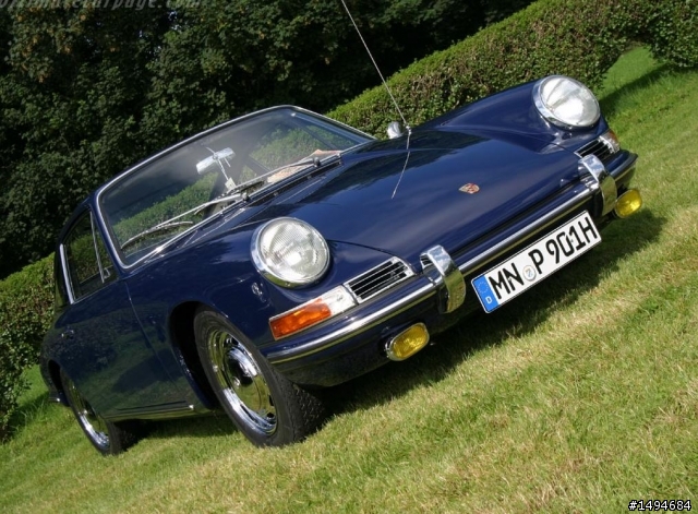 模型車收藏分享[014-CMC-M067, 1/18, Porsche 901 Coupé,  1964]