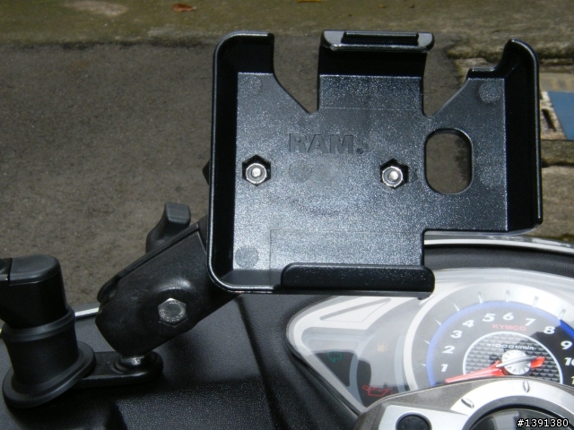 (510電池有單賣囉!!)Garmin 510 & RAM MOUNTS 專用車架~