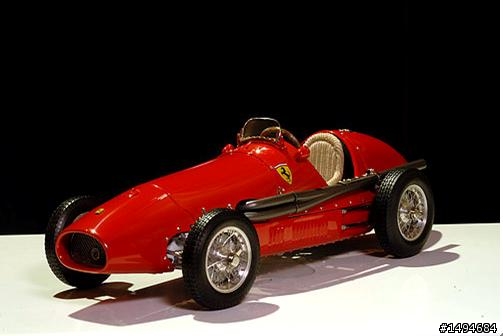 模型車收藏分享[007-CMC-M056, 1/18, Ferrari 500 F2, 1952/53]