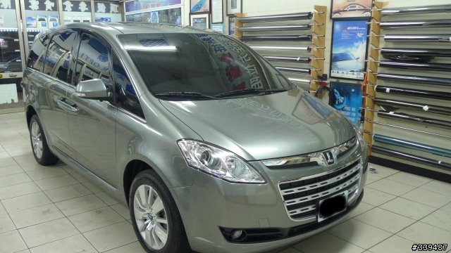 <11/03補數位天線照片>LUXGEN 簡單交車開箱及貼隔熱紙 之有圖有真相