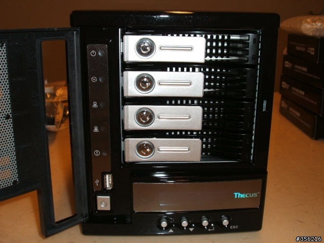 [開箱] Thecus N4100PRO NAS