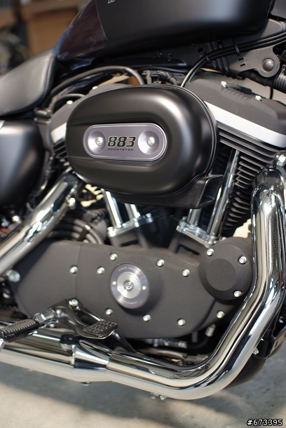 Daddy, I bought a Harley...... 哈雷 XL883 Iron 開箱....