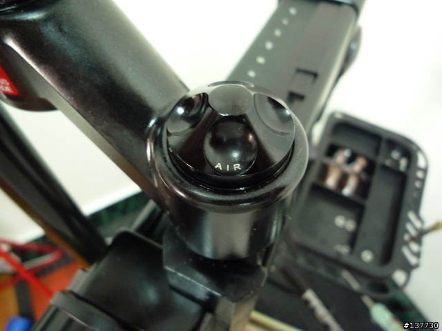 [分享]DT SWISS XRC 100前叉大解密
