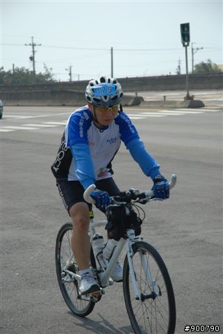 400K照片上午11:00~13:00香山～下午15:00左右～竹圍漁港