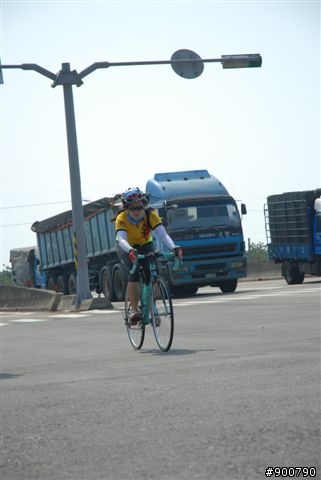 400K照片上午11:00~13:00香山～下午15:00左右～竹圍漁港