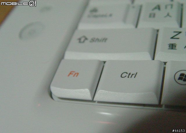 最輕薄的大筆電：Lenovo Y650開箱 & 使用心得小分享！