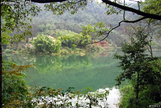 [分享-九寨溝] 絕塵九寨水如仙---峨眉樂山蜀中行