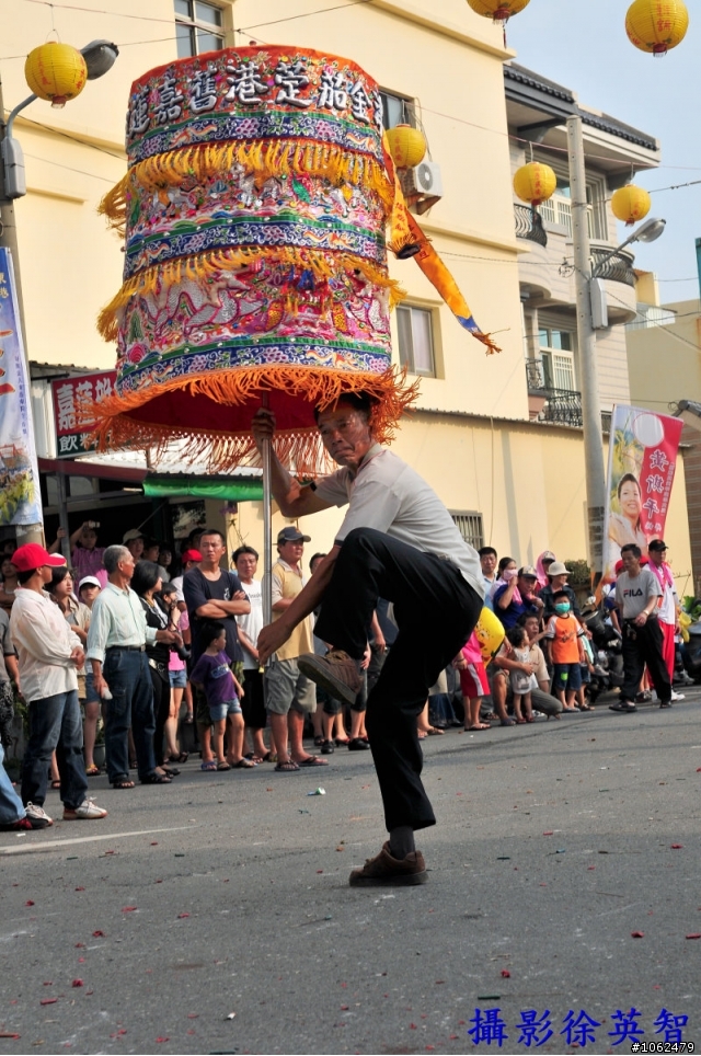 98年10月10日東港王船祭請各位大大共襄盛舉一起蓋大樓
