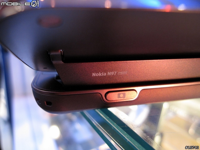 [分享] 旗艦機種再進化：Nokia N97 mini