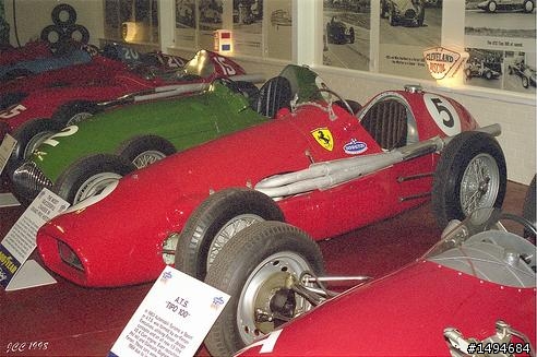 模型車收藏分享[007-CMC-M056, 1/18, Ferrari 500 F2, 1952/53]